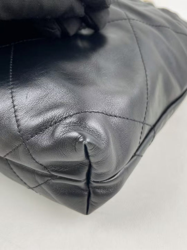 CHANEL 22 Chain Hobe Quilted Calfskin Large