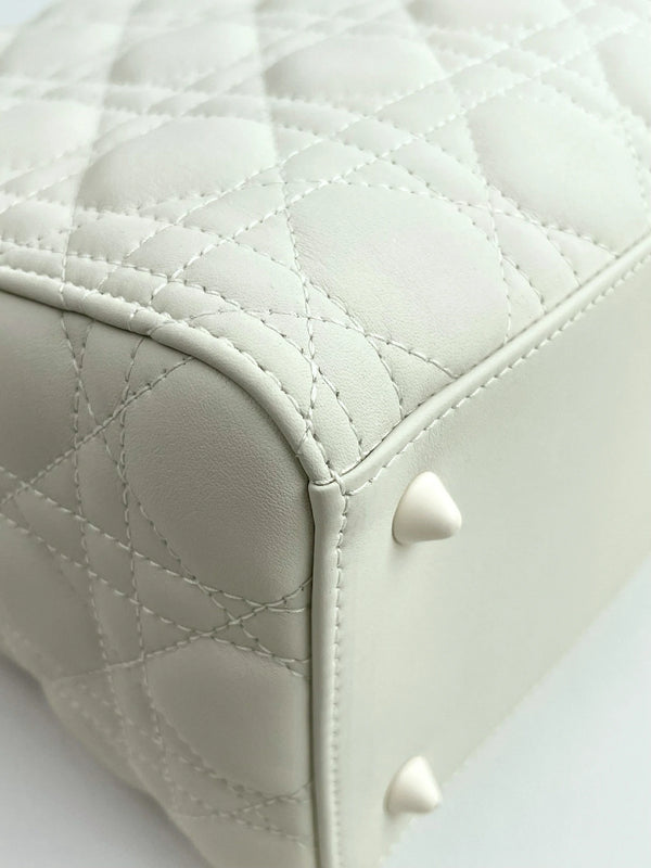 Ultra Matte Lady Dior Bag Cannage Quilt Calfskin Medium