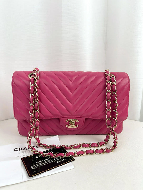 Classic Double Flap Bag Chevron Lambskin Medium