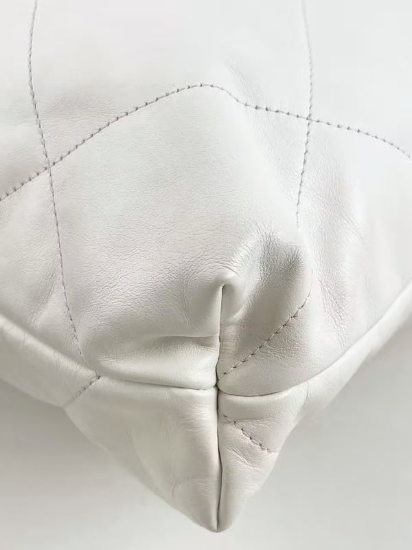 CHANEL 22 Chain Hobo Quilted Calfskin Medium
