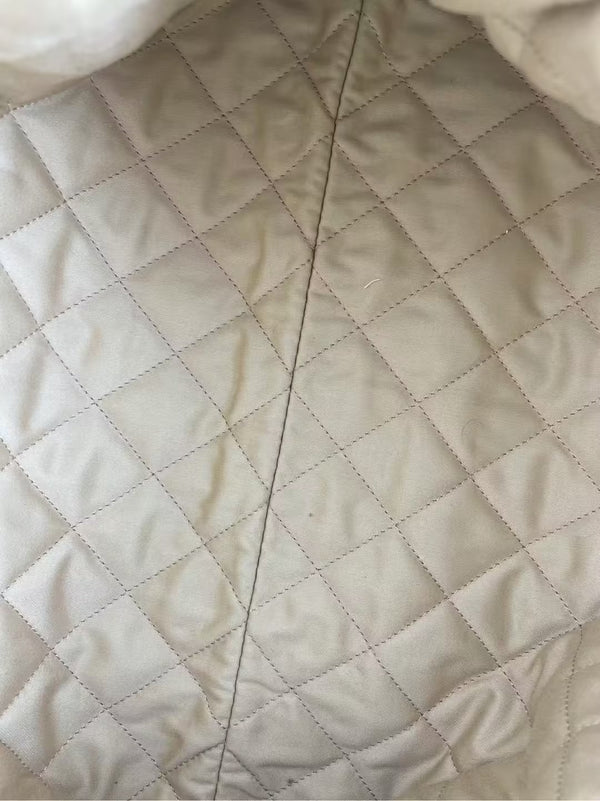 CHANEL 22 Chain Hobo Quilted Calfskin Medium