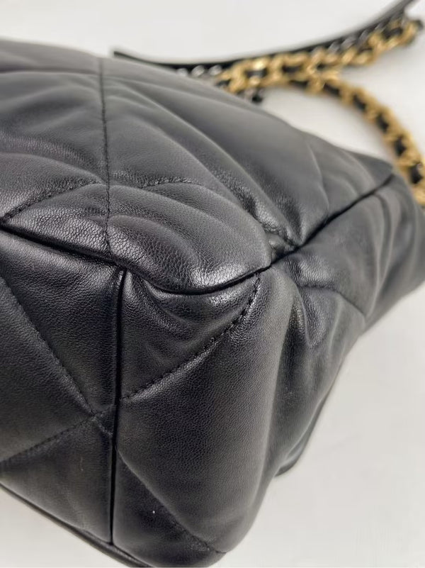 CHANEL 19 Flap Bag Quilted Leather Medium