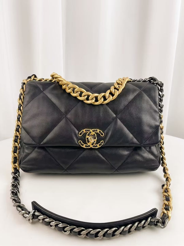 CHANEL 19 Flap Bag Quilted Goatskin Medium