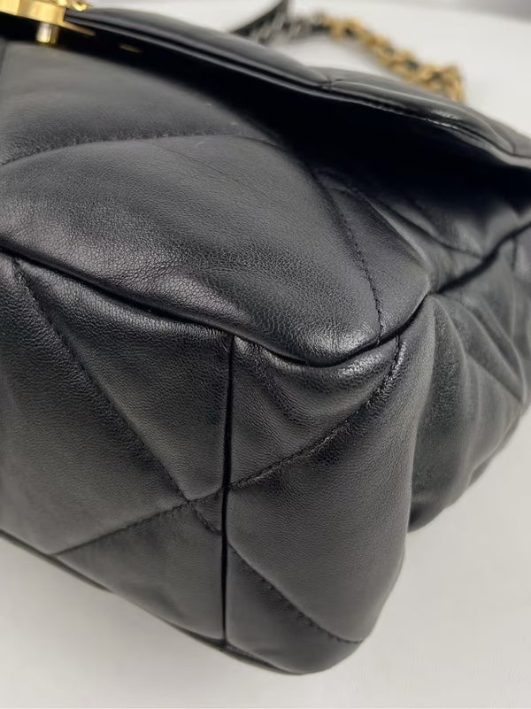 CHANEL 19 Flap Bag Quilted Leather Medium