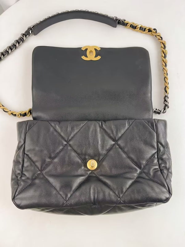 CHANEL 19 Flap Bag Quilted Goatskin Medium
