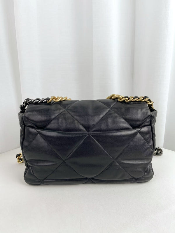 CHANEL 19 Flap Bag Quilted Leather Medium