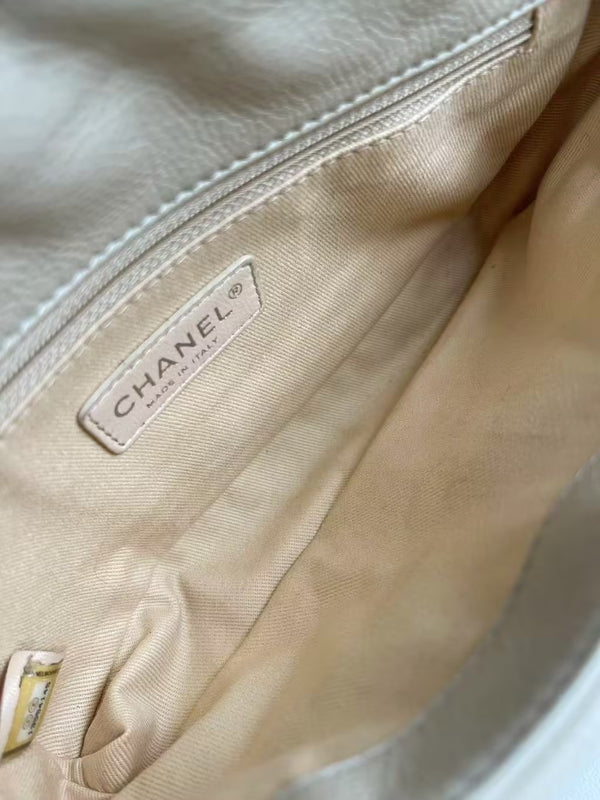CHANEL Classic Single Flap Bag Quilted Caviar Medium