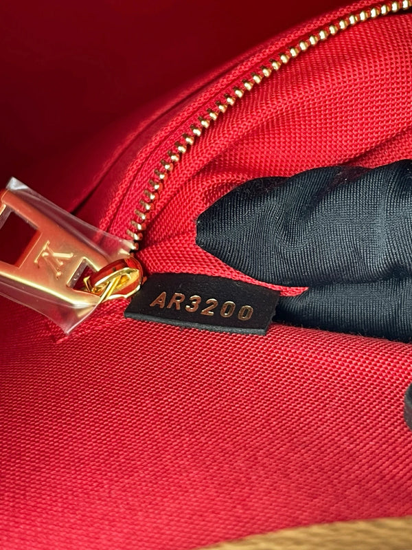 OnTheGo Tote Reverse Monogram Giant GM