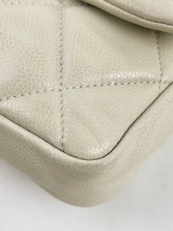 CHANEL Classic Single Flap Bag Quilted Caviar Medium