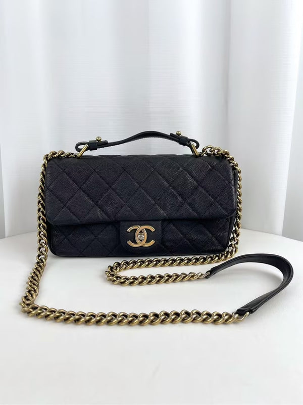 CHANEL Classic Single Flap Quilted Caviar Medium