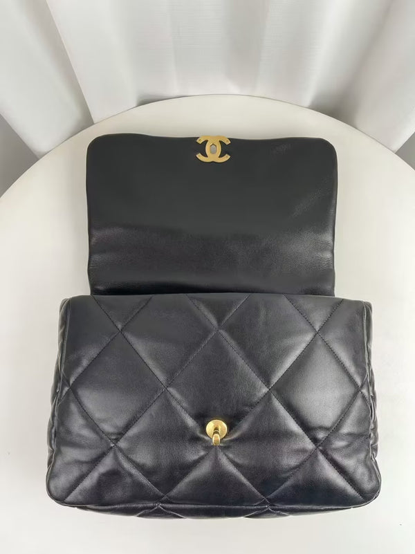 CHANEL 19 Flap Bag Quilted Goatskin Medium