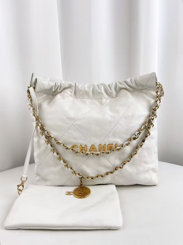 CHANEL 22 Chain Hobo Quilted Calfskin Medium