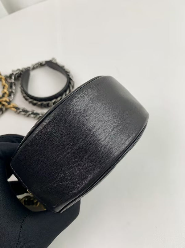 CHANEL 19 Round Clutch with Chain Quilted Leather