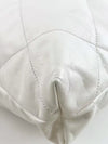 CHANEL 22 Chain Hobo Quilted Calfskin Medium